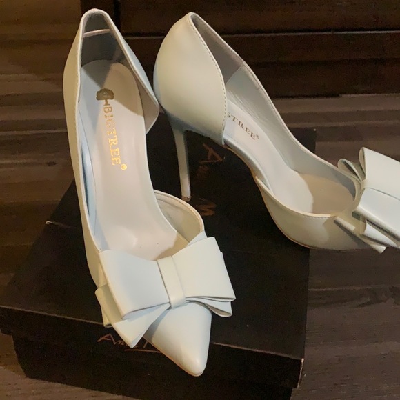 Beautiful Heels - Picture 3 of 5